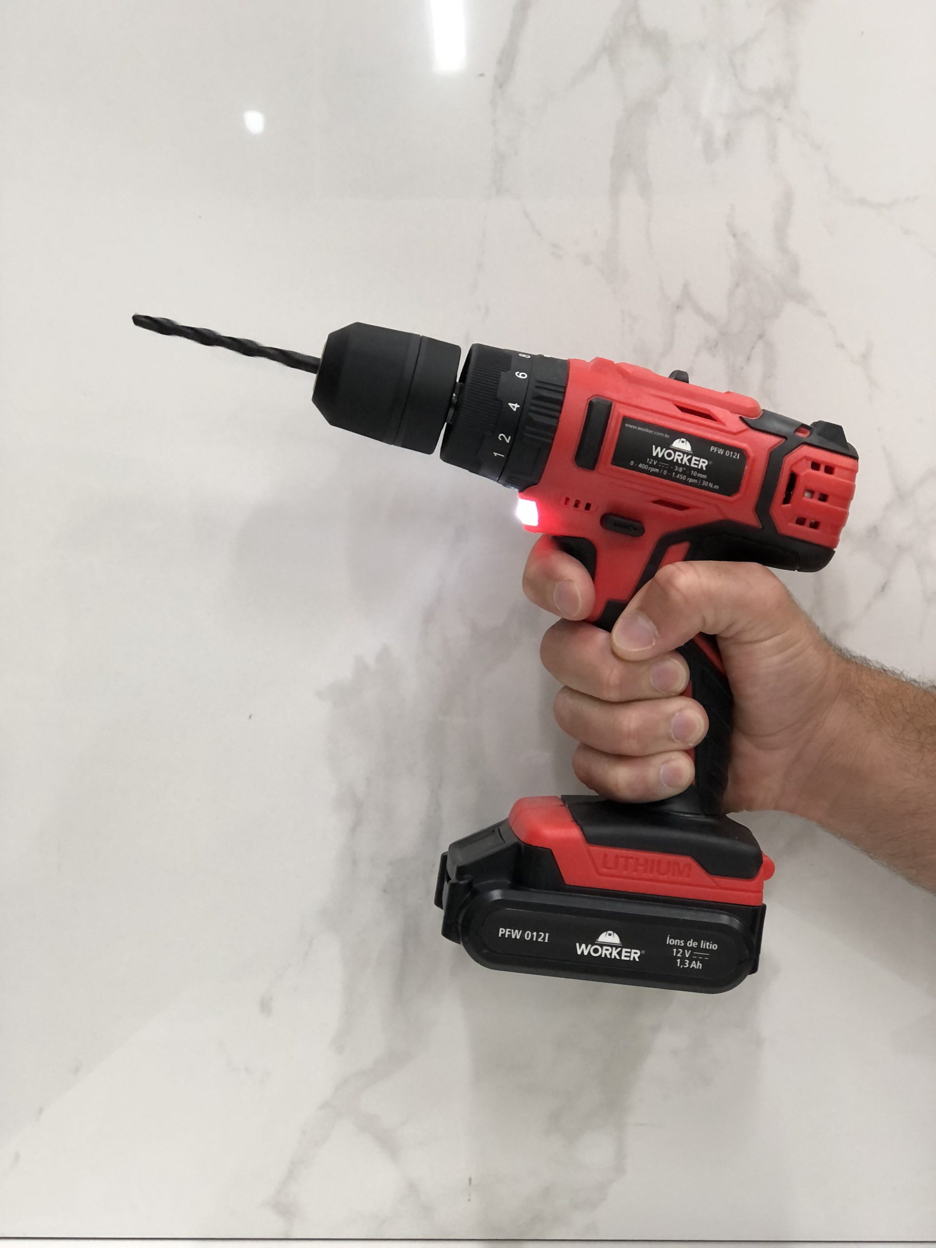 Parafusadeira/Furadeira com impacto a bateria - Worker 220V - Imagem 2