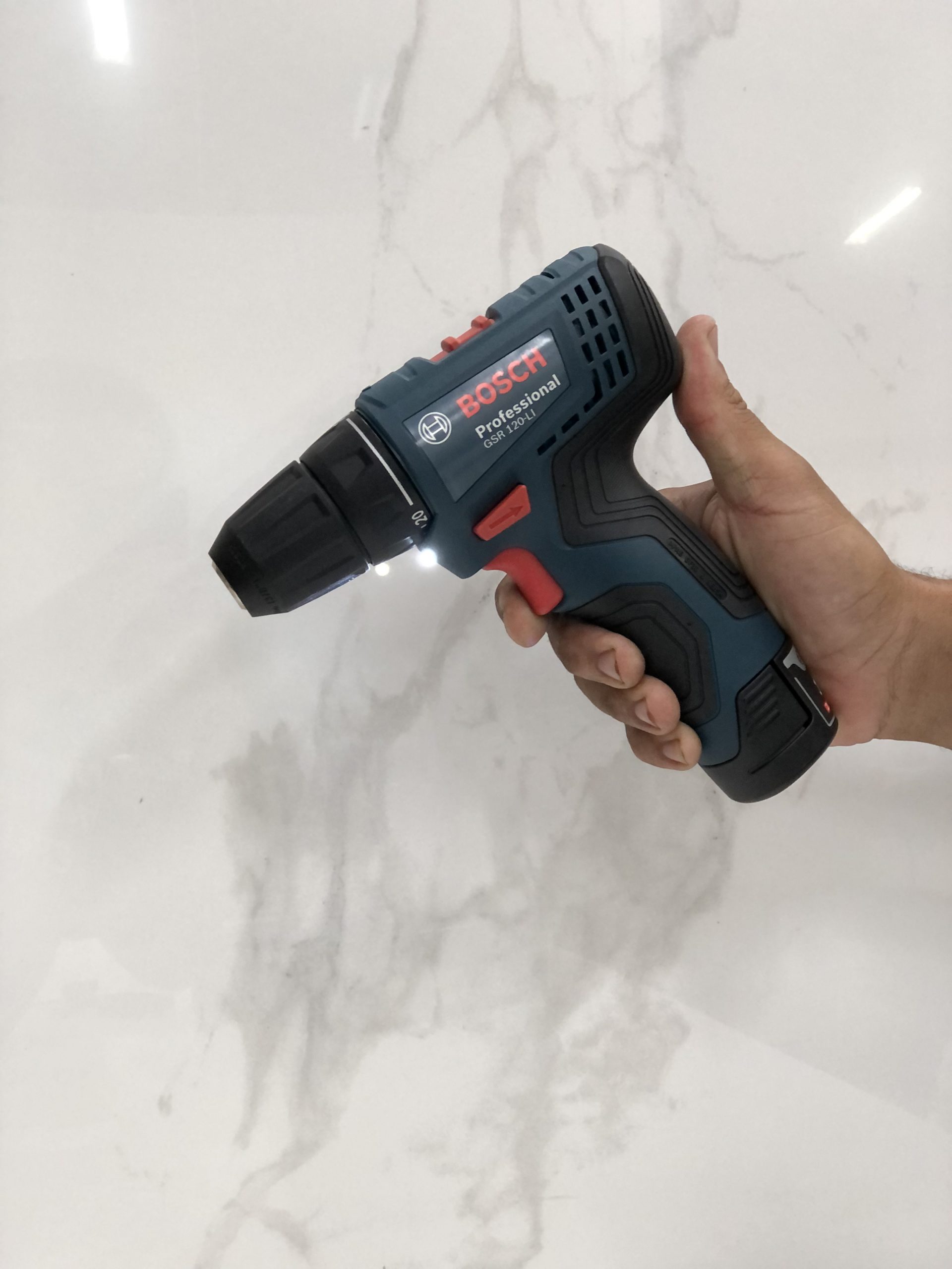 Parafusadeira a Bateria - Bosch 220V - Imagem 2