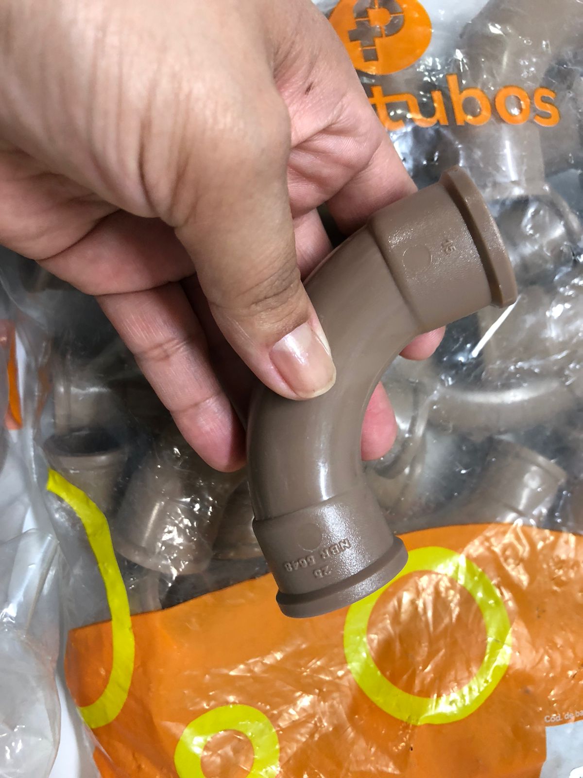 Curva 90° Soldável Pvc 25mm Plastubos Pacote Com 20 Unidades