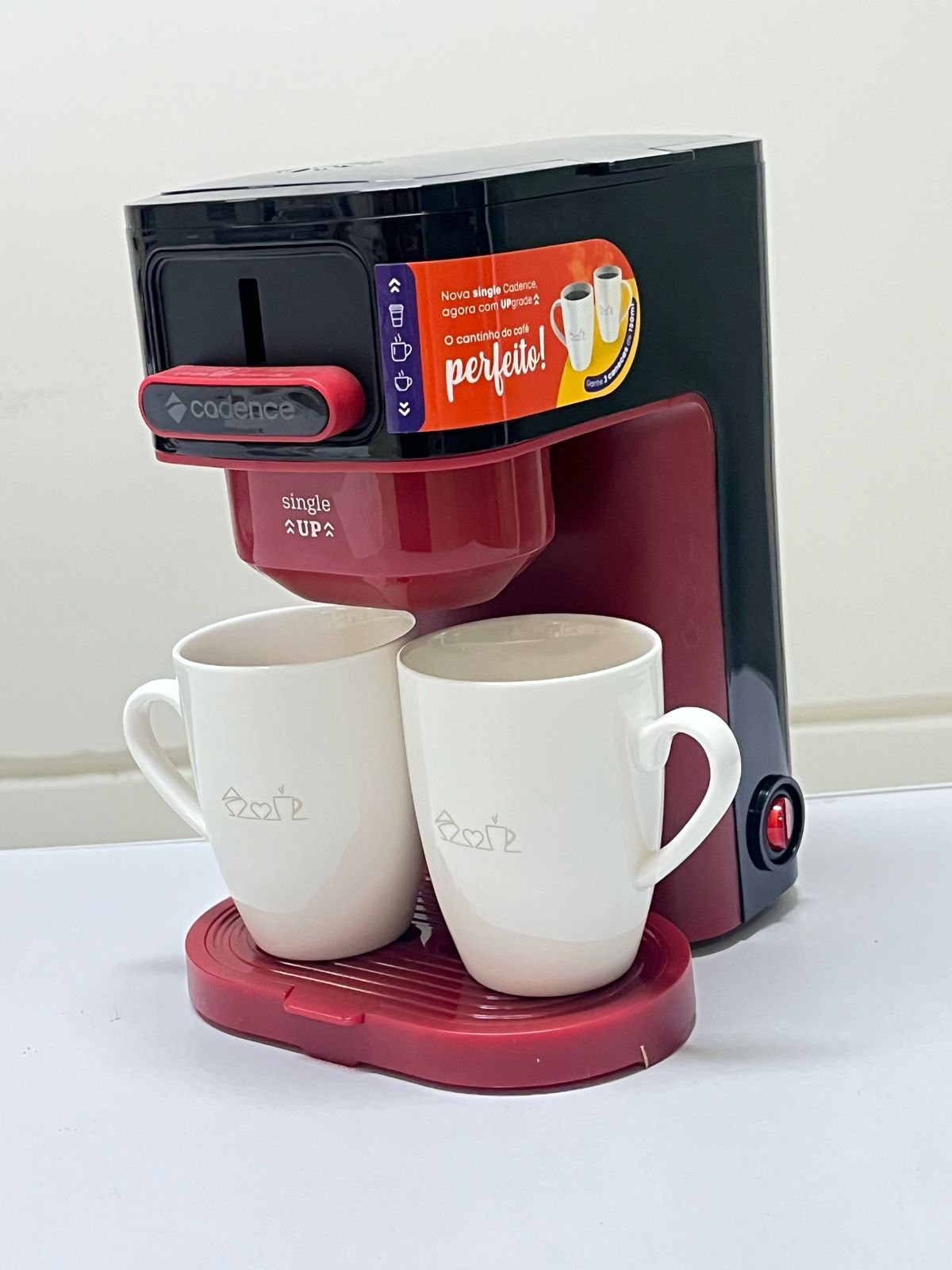 Cafeteira Cadence Single Up - 220V Vermelha
